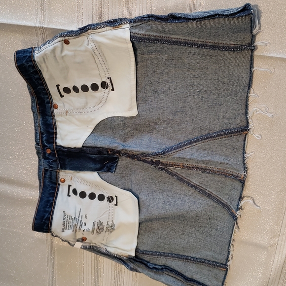 BLANK NYC New Stud Embellished Denim Jean Skirt 'WAY BACK WHEN' Mini CHICπHPx2 - Picture 17 of 17